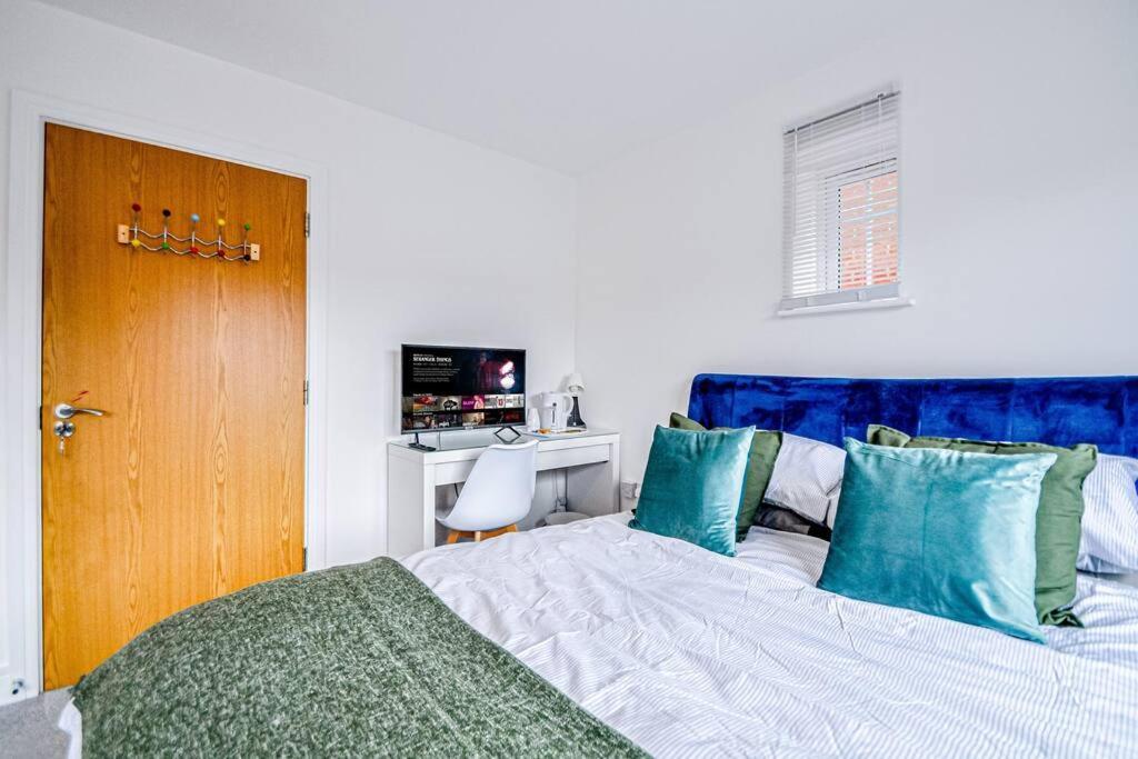 Entire House Sleeps 8 Near The River Thames Maidenhead Esterno foto