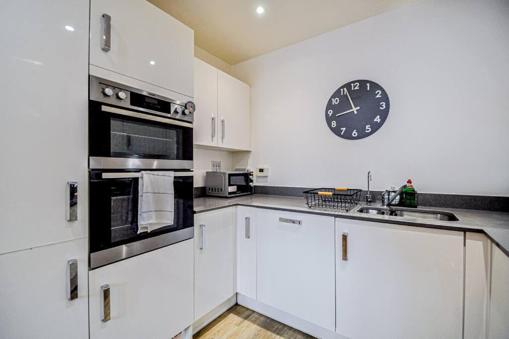 Entire House Sleeps 8 Near The River Thames Maidenhead Esterno foto