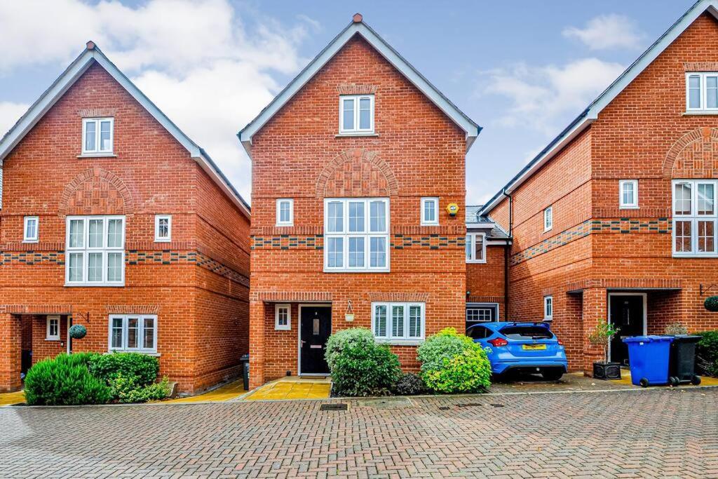 Entire House Sleeps 8 Near The River Thames Maidenhead Esterno foto