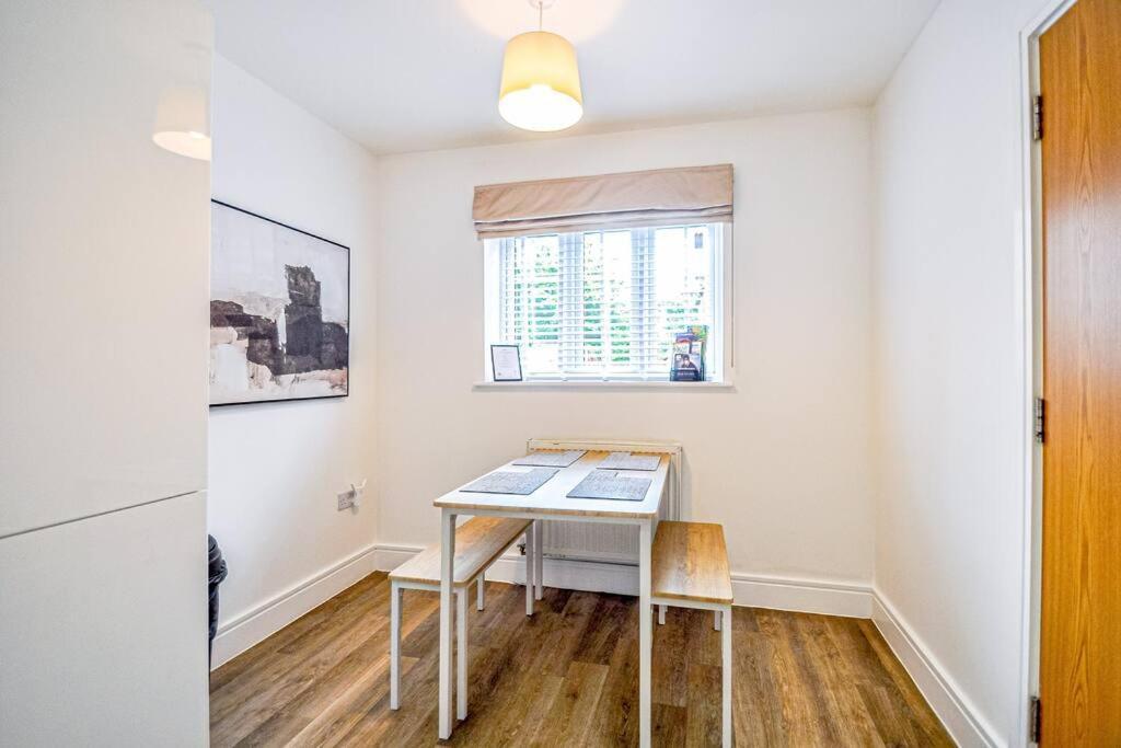 Entire House Sleeps 8 Near The River Thames Maidenhead Esterno foto
