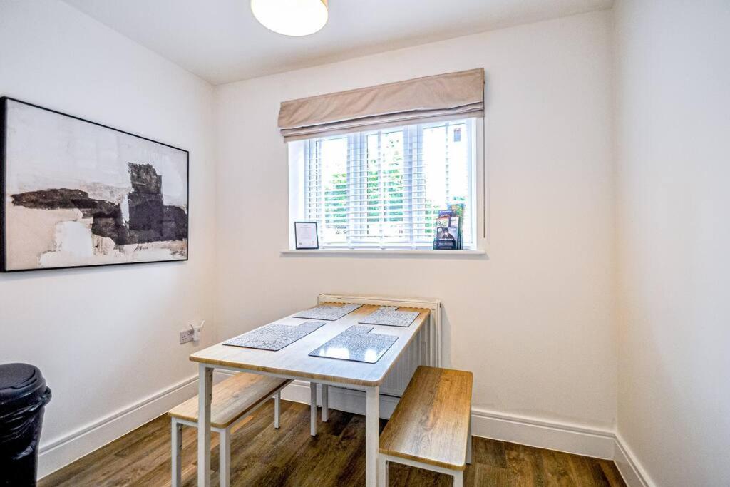 Entire House Sleeps 8 Near The River Thames Maidenhead Esterno foto