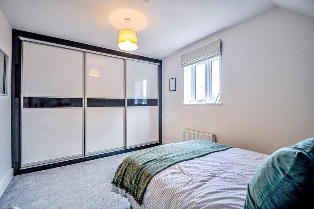 Entire House Sleeps 8 Near The River Thames Maidenhead Esterno foto