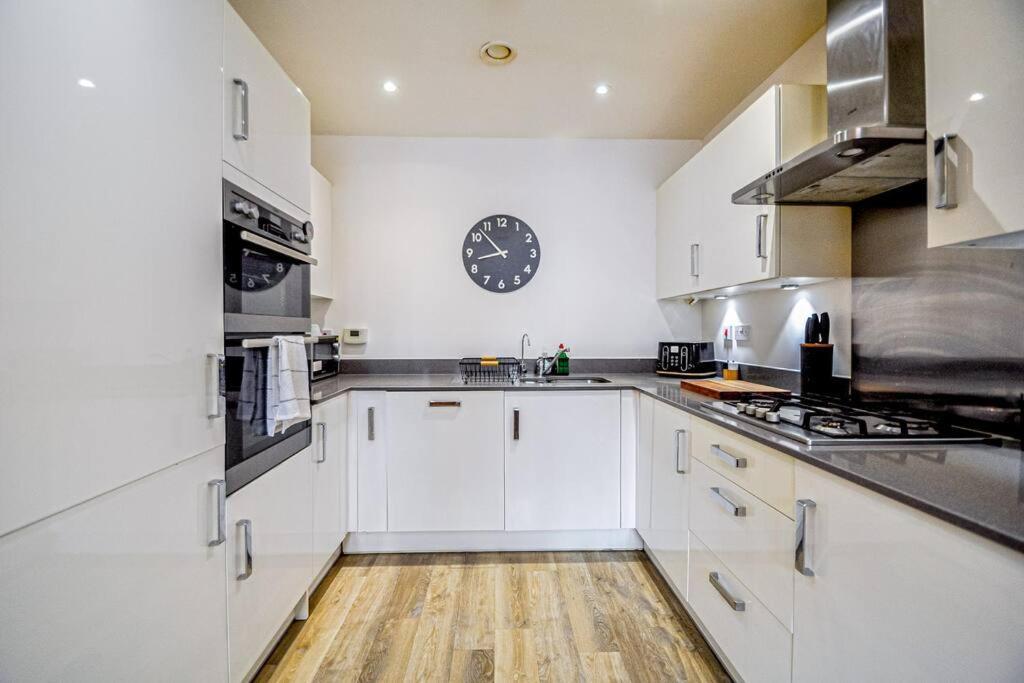 Entire House Sleeps 8 Near The River Thames Maidenhead Esterno foto