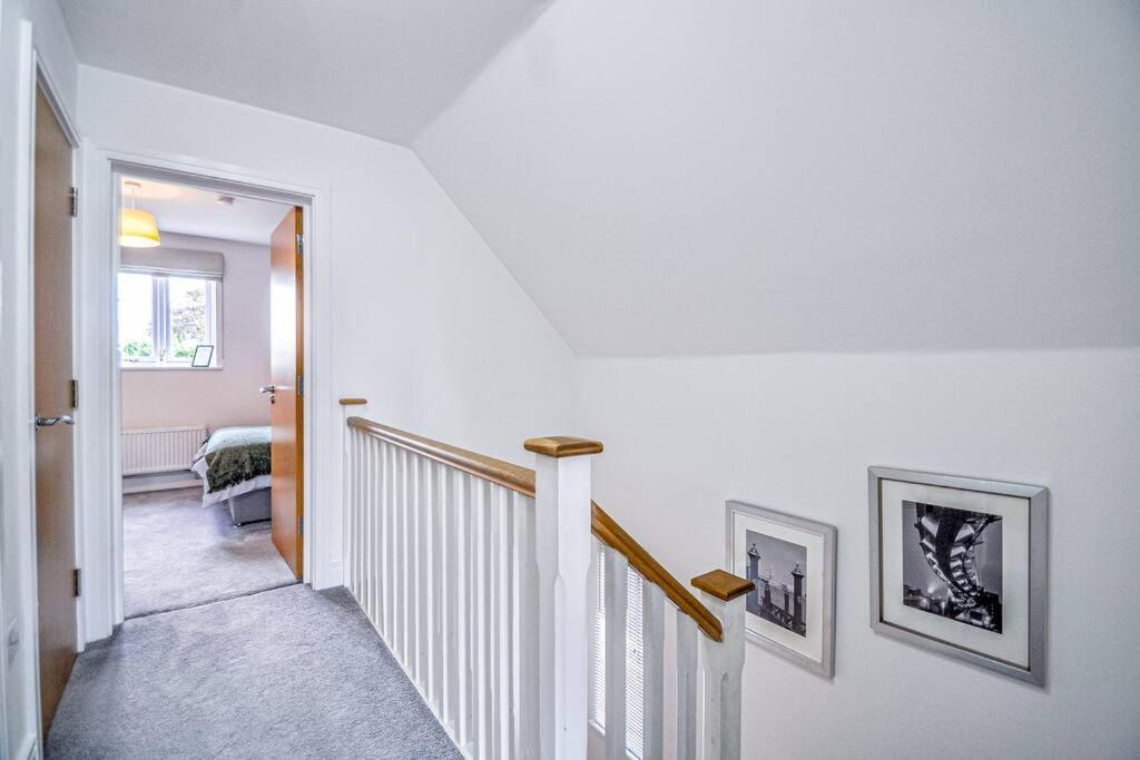 Entire House Sleeps 8 Near The River Thames Maidenhead Esterno foto
