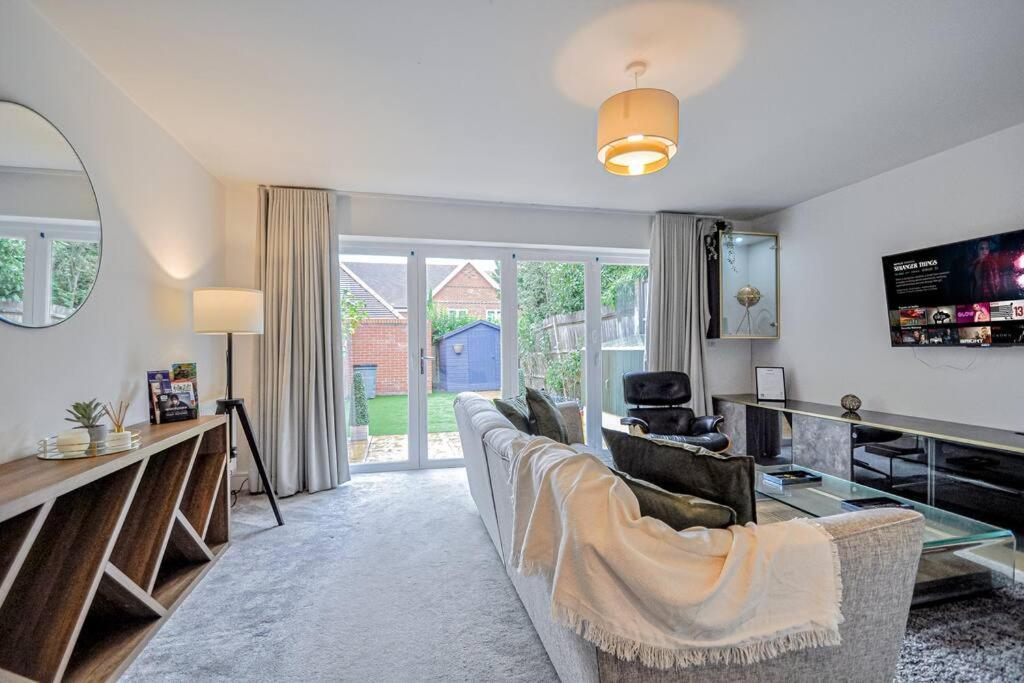 Entire House Sleeps 8 Near The River Thames Maidenhead Esterno foto