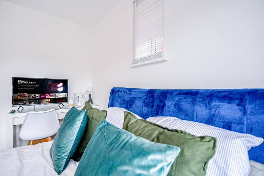 Entire House Sleeps 8 Near The River Thames Maidenhead Esterno foto