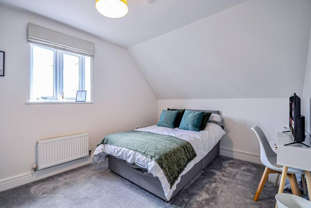 Entire House Sleeps 8 Near The River Thames Maidenhead Esterno foto