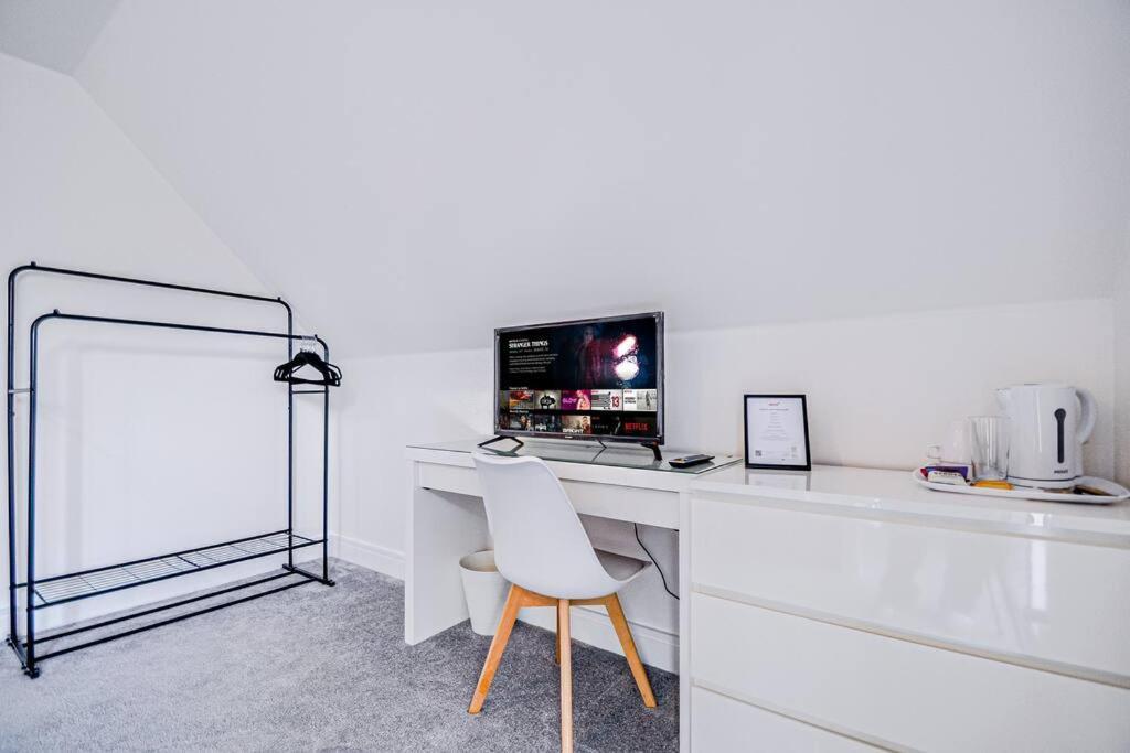 Entire House Sleeps 8 Near The River Thames Maidenhead Esterno foto